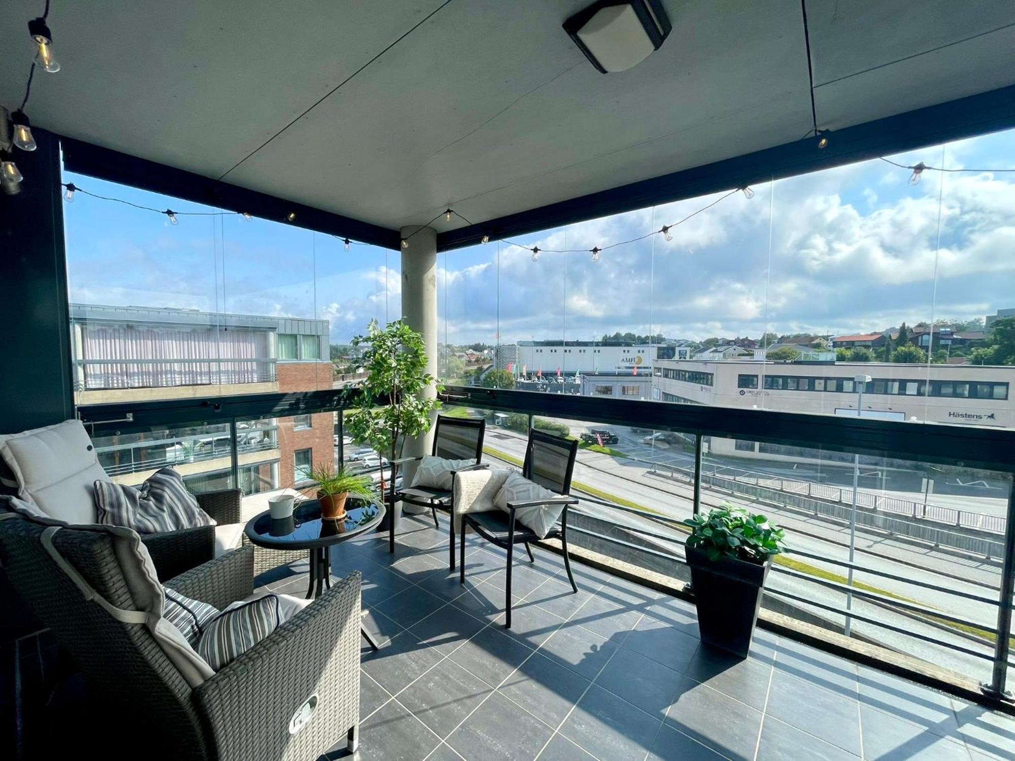 Ons 2024 - 2 Bedroom Close To Exhibition Area